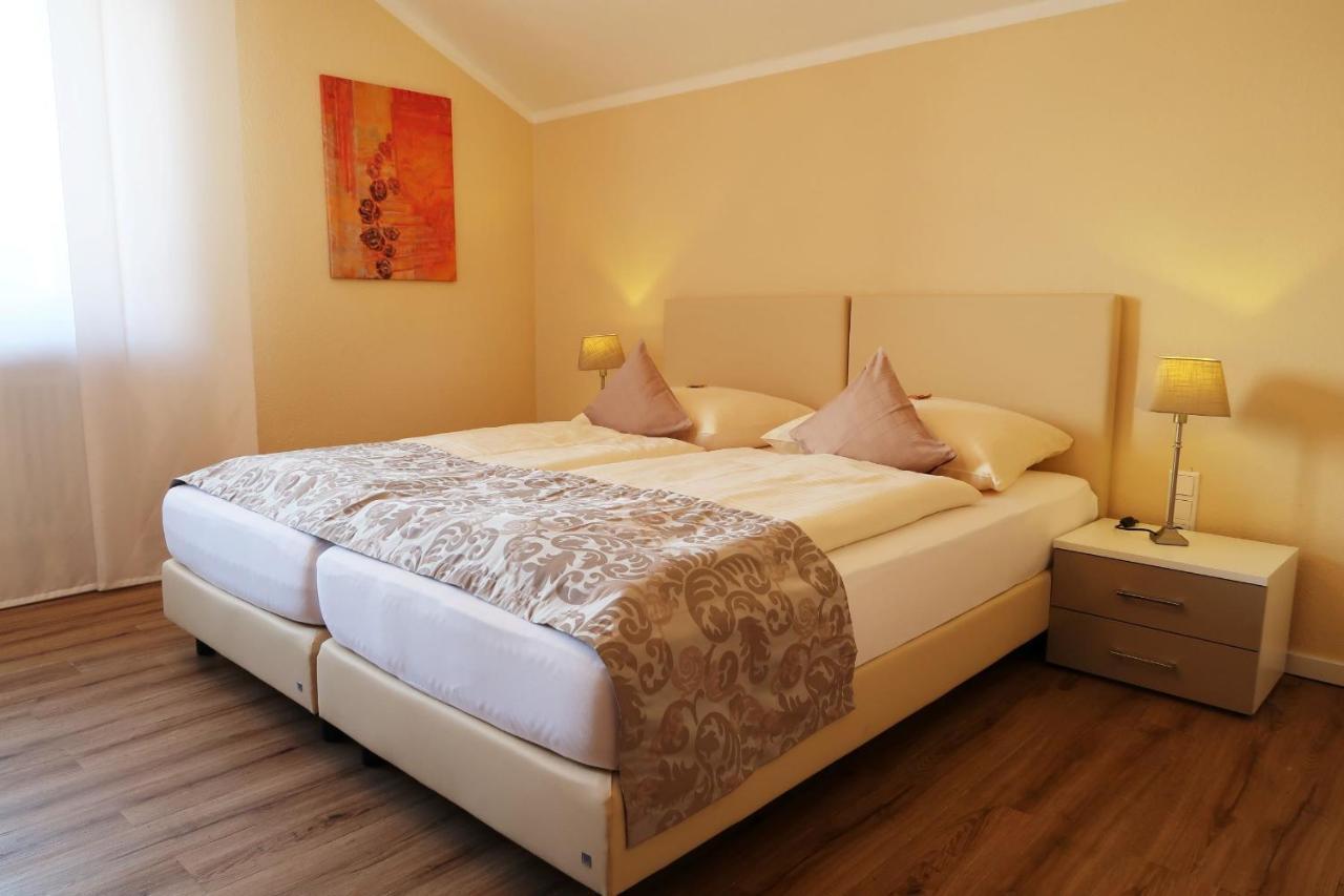 Hotel garni Bellevue Bad Füssing Buitenkant foto