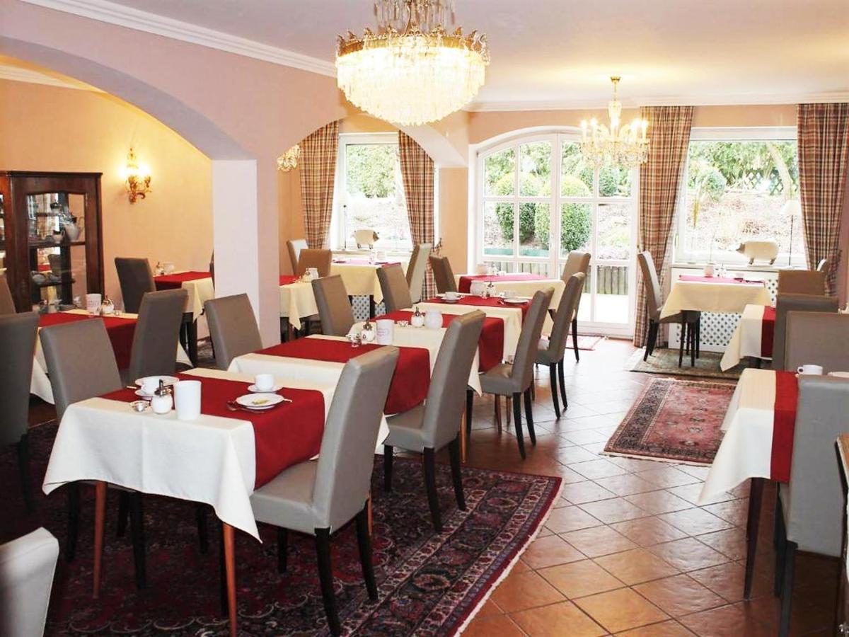 Hotel garni Bellevue Bad Füssing Buitenkant foto