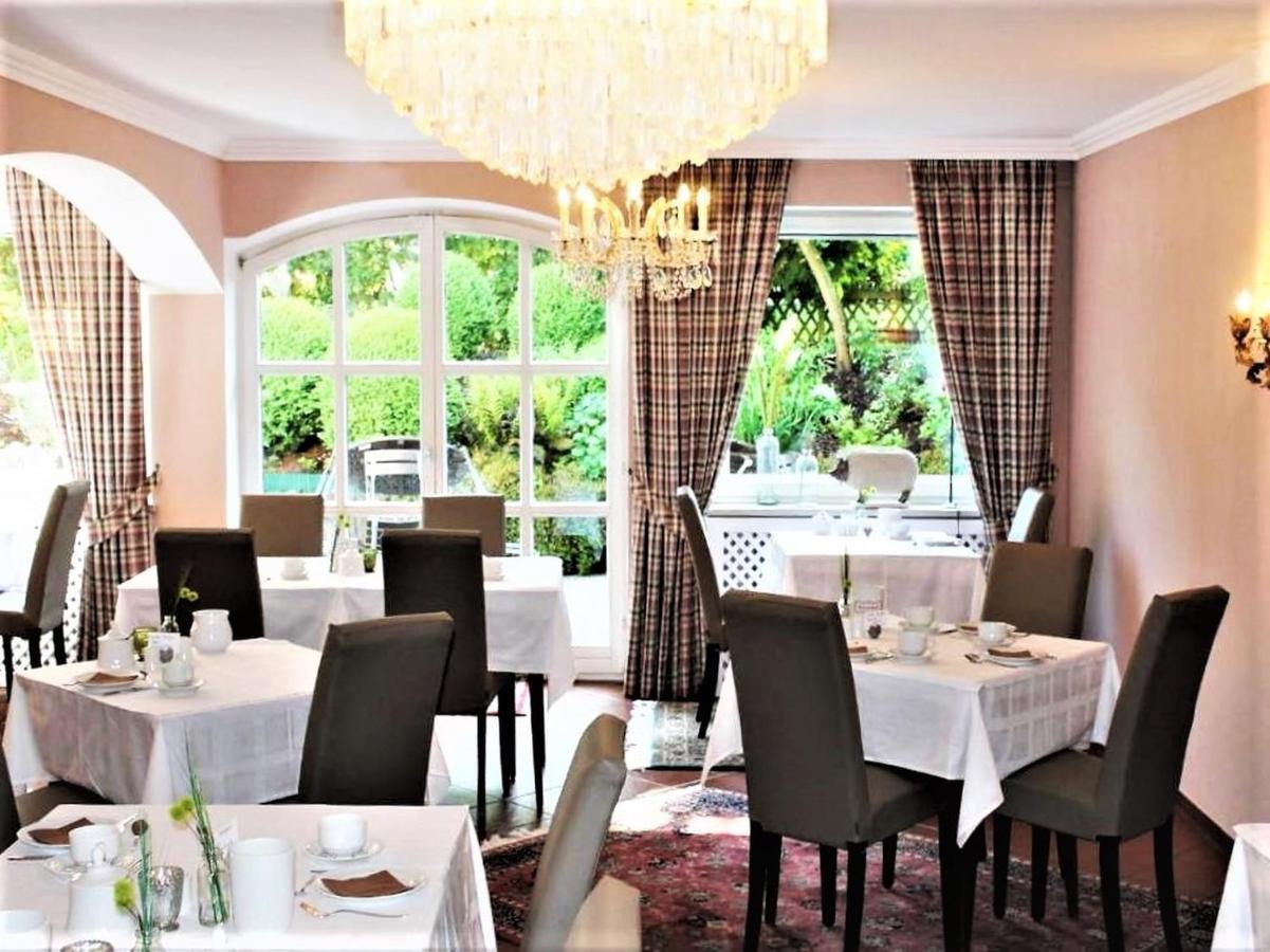 Hotel garni Bellevue Bad Füssing Buitenkant foto