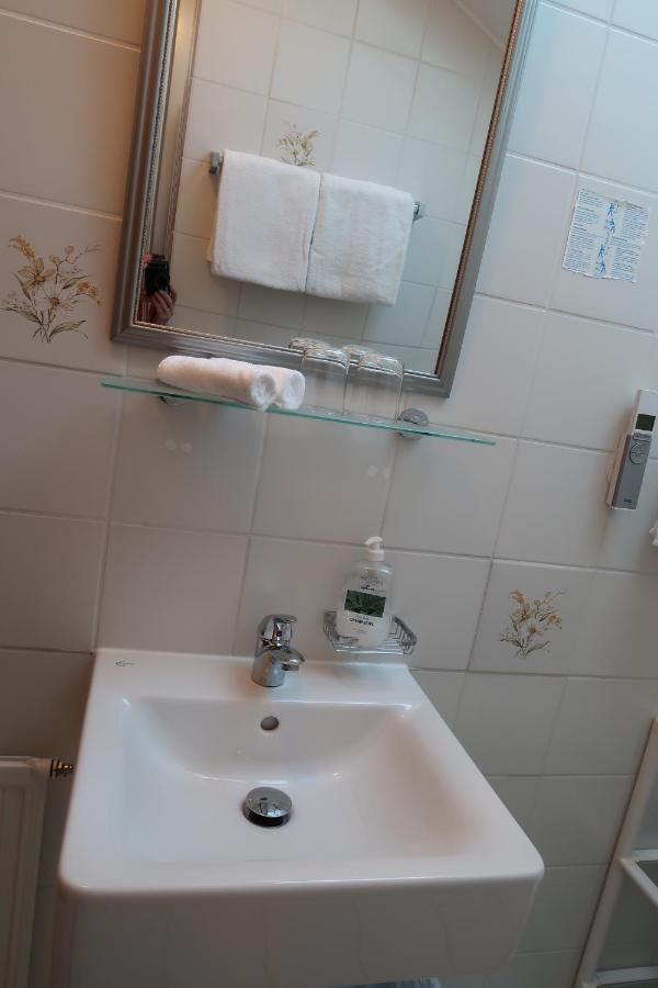 Hotel garni Bellevue Bad Füssing Buitenkant foto