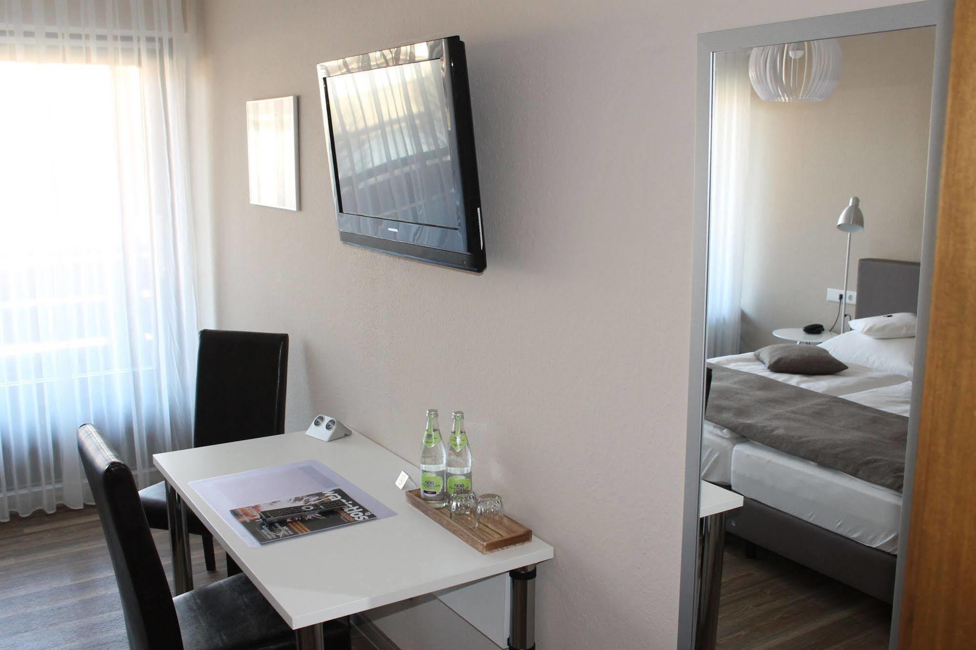 Hotel garni Bellevue Bad Füssing Buitenkant foto