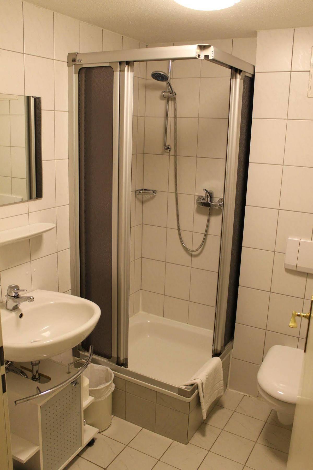 Hotel garni Bellevue Bad Füssing Buitenkant foto