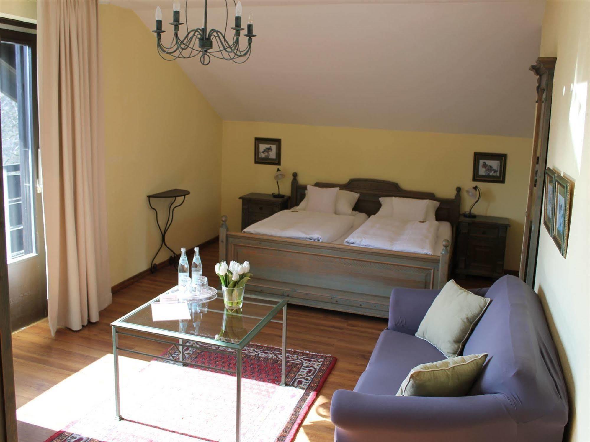 Hotel garni Bellevue Bad Füssing Buitenkant foto